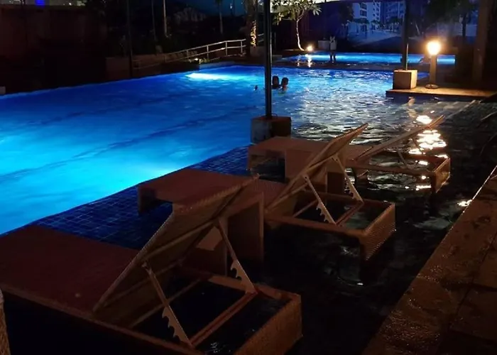 Horizon 101 A4 Near Robinson Mall Free Pool Wifi Cebu