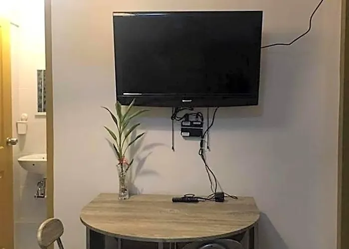Horizon 101 A4 Near Robinson Mall Free Pool Wifi